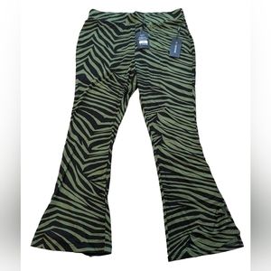 11 Honored collection jade zebra stripe flair pants